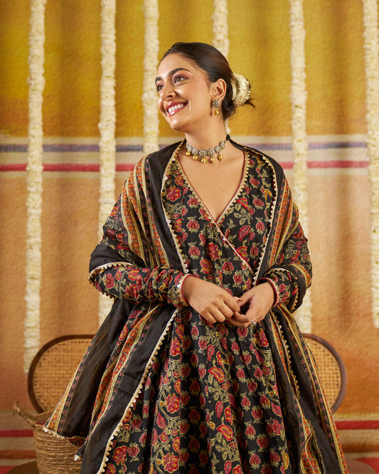 Nisbat Handblock Cotton Gotapatti Suit Set